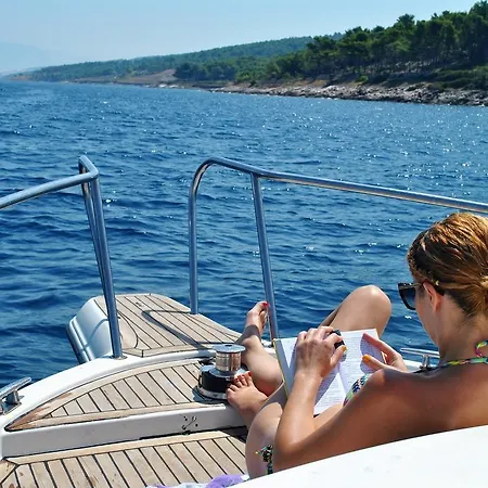 Apartment City Break Dream