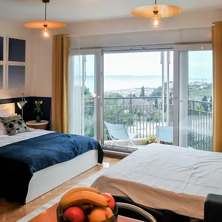 Apartment City Break Dream