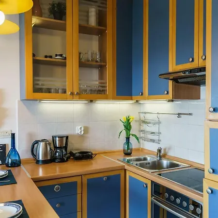 Apartment City Break Dream